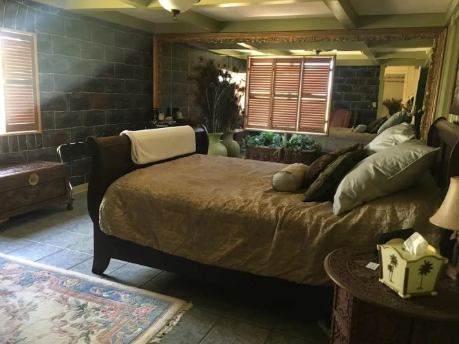 Shady Lady Bed & Breakfast