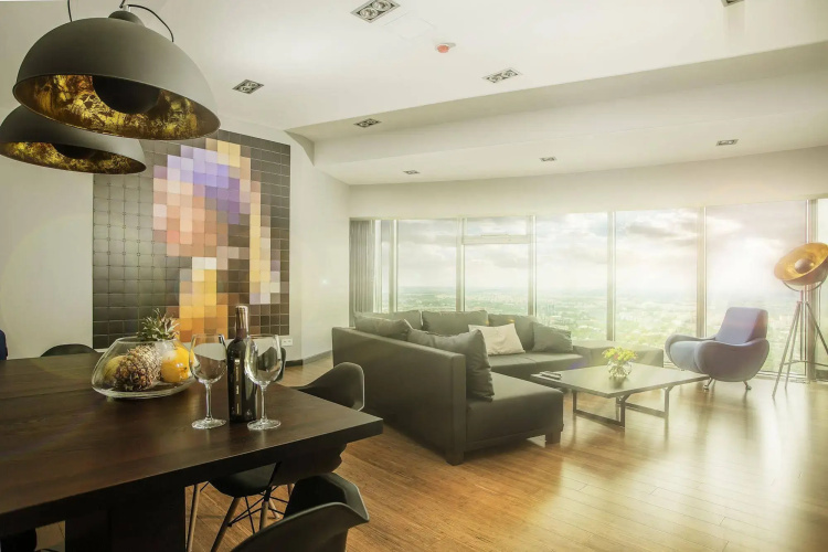 In The Sky - Sky Tower Apartments