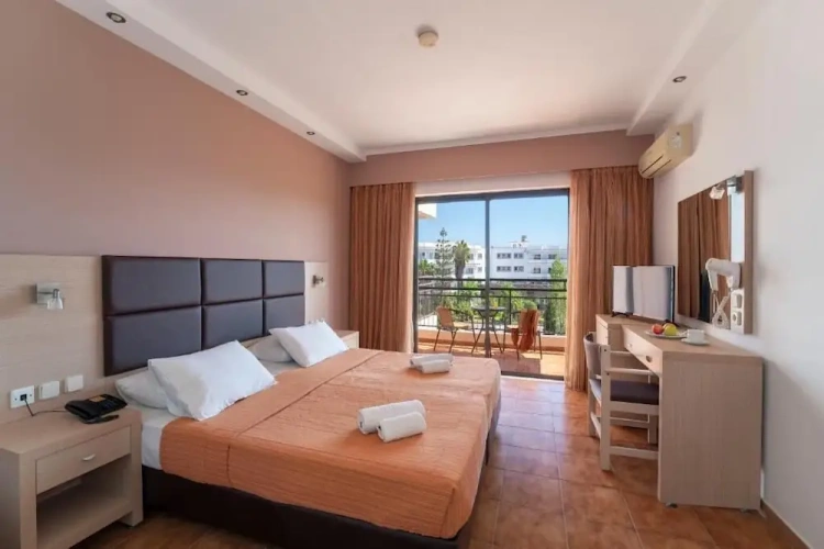 Classic Double room with garden view