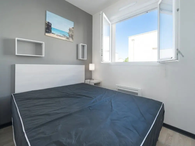 Bright Villa Stay in Serignan