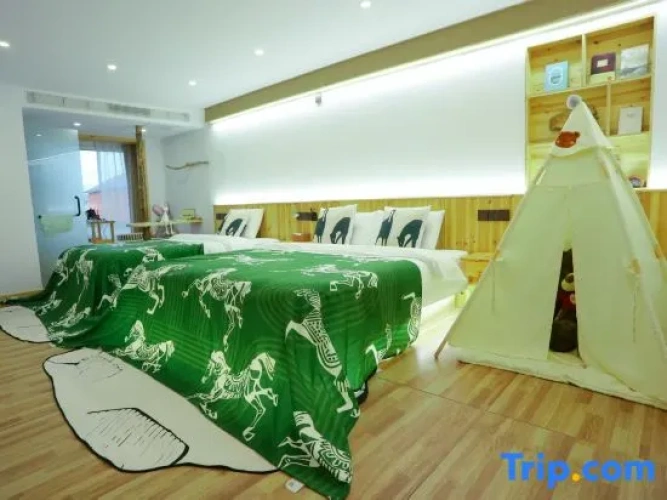 Standard Family room