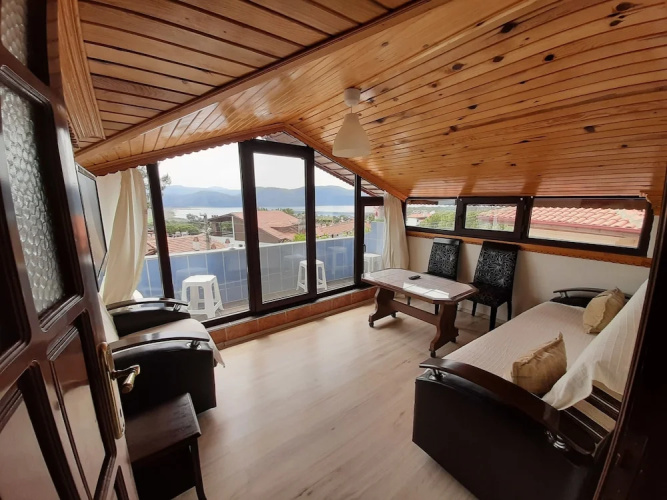 Moonhouse Apartments