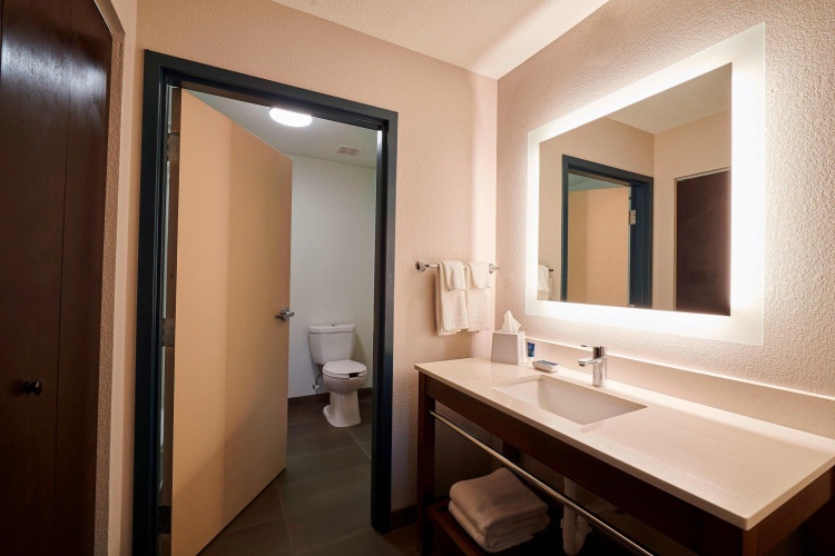 2 Bedrooms Suite