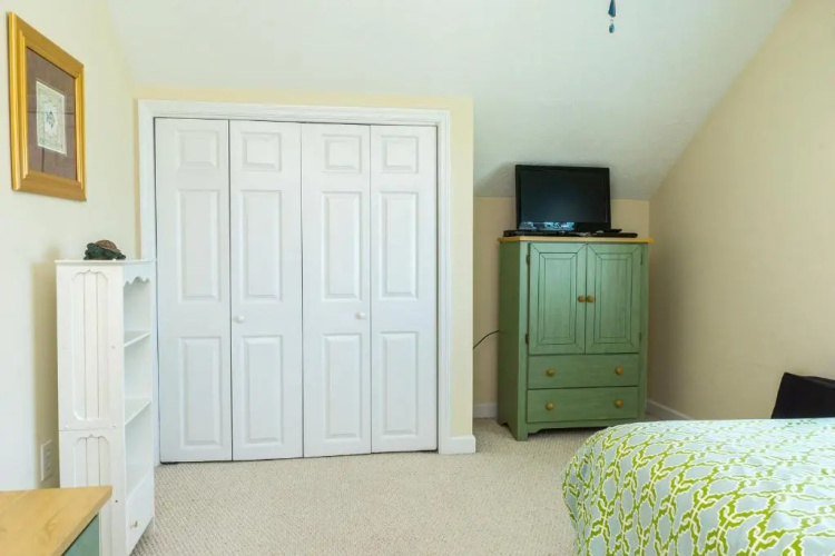 Beach Joy by Oak Island Accommodations