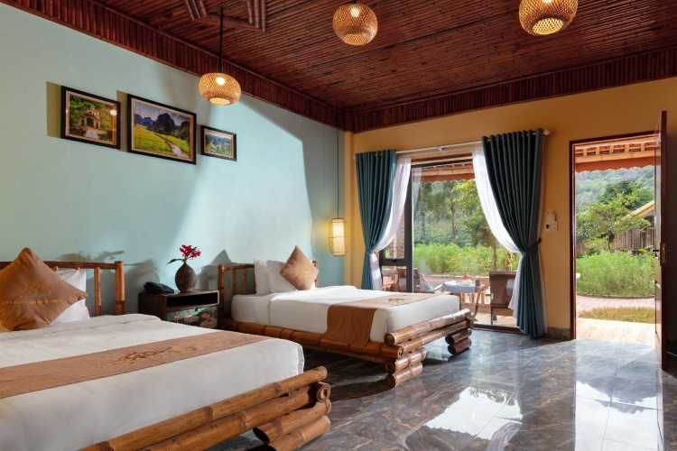 Deluxe Triple room with garden view