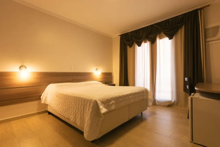 Luxury Single room with lake view