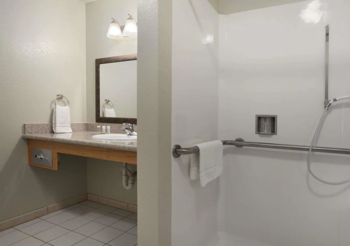 Super 8 By Wyndham Vallejo/Napa Valley