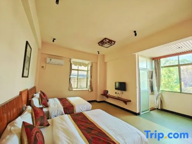 3 Bedrooms Deluxe Suite