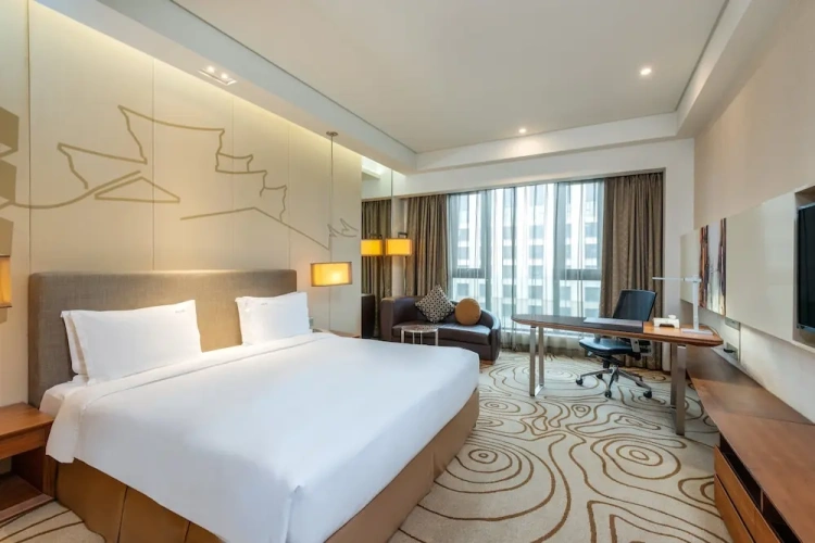 Standard Double room with city view
