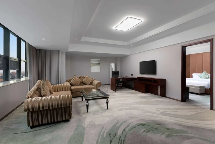 Deluxe Double Suite