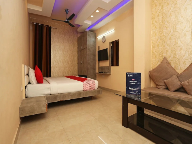 OYO 9321 Adityam inn