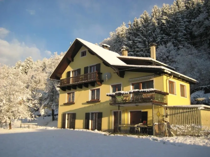 2 Bedrooms Apartment with balcony