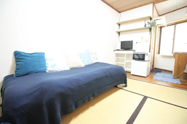 Economy Triple room