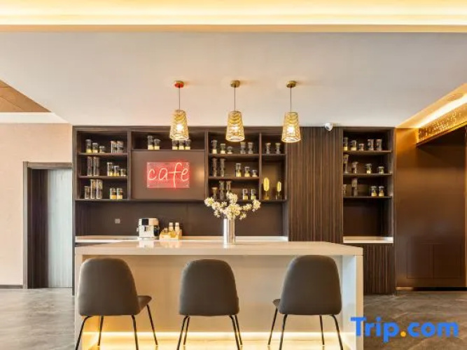 Homeinn Plus（Harbin Central Street Sophia Cathedral）