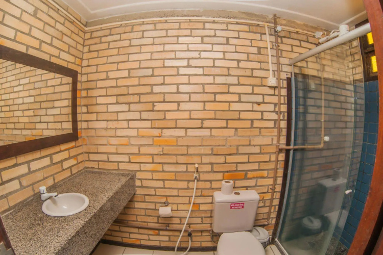 Economy Flat