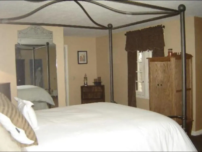 Vintage Gardens Bed & Breakfast