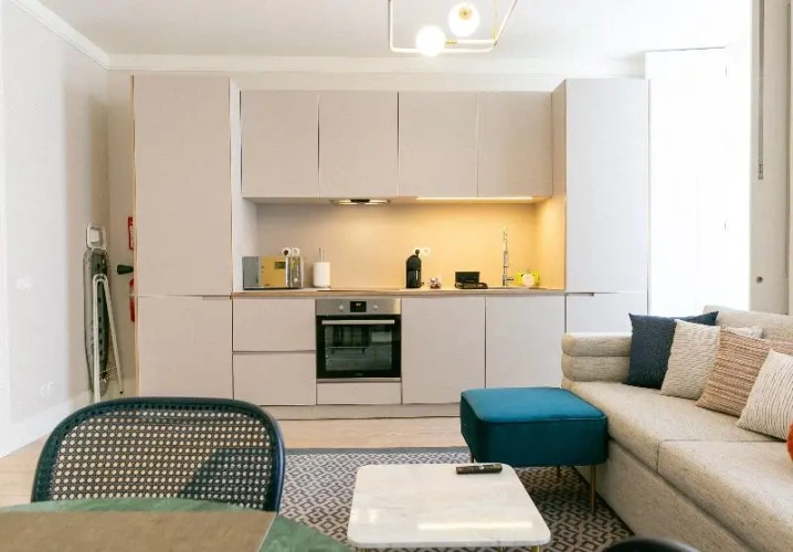 2 Bedrooms Apartment