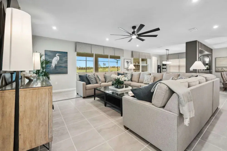 9127 Turquoise Wave Cove