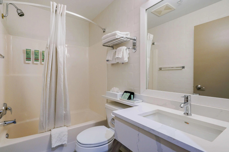 Best Western Peace Arch Inn photo 12