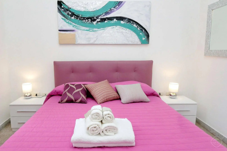 Aventino Piramide apartments - Historical area