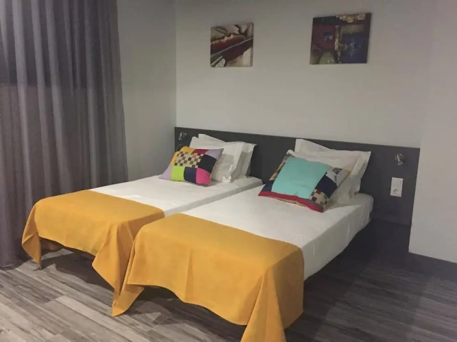 Standard Triple room