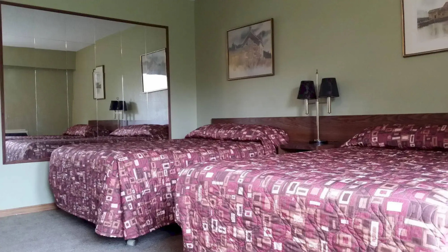 Northwoods Inn