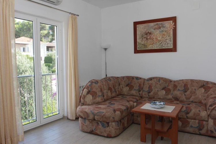 Apartment with balcony