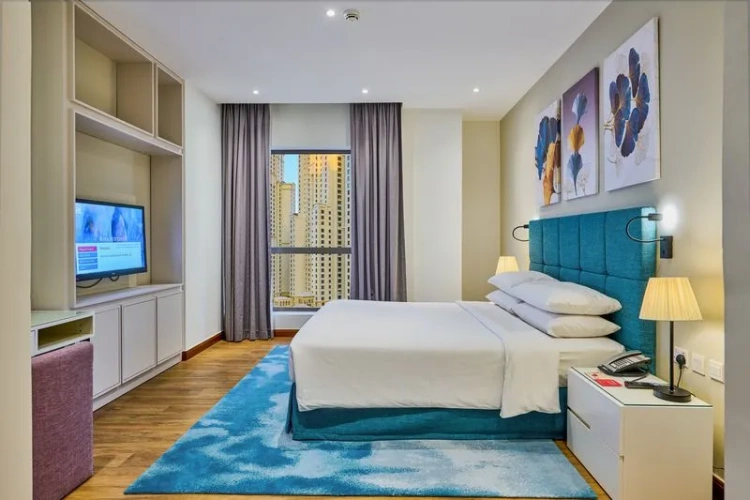 1 Bedroom Double Suite with balcony and with city view