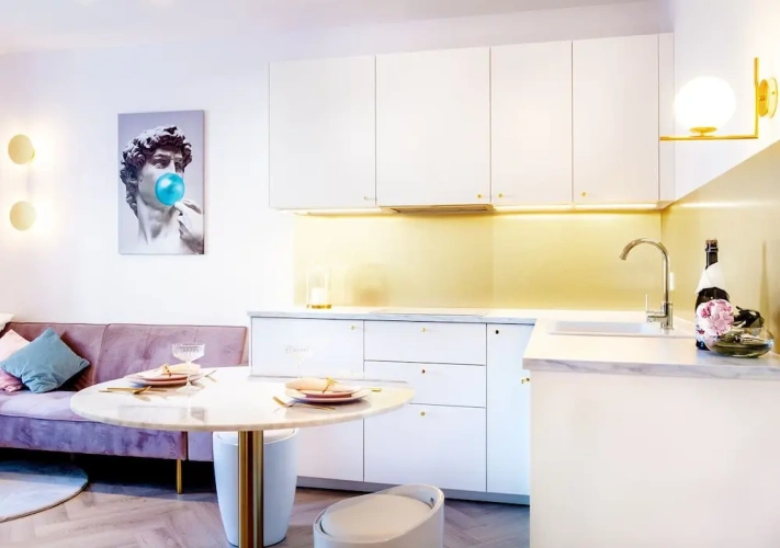 1 Bedroom Deluxe Apartment