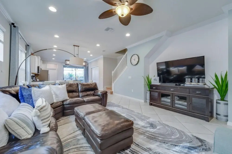 Erin's Windsor at Westside Vacation Home