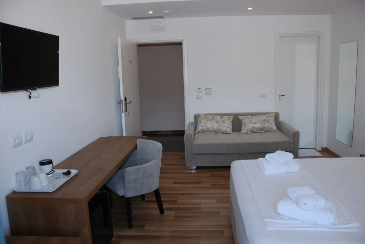 Bianco Hotel