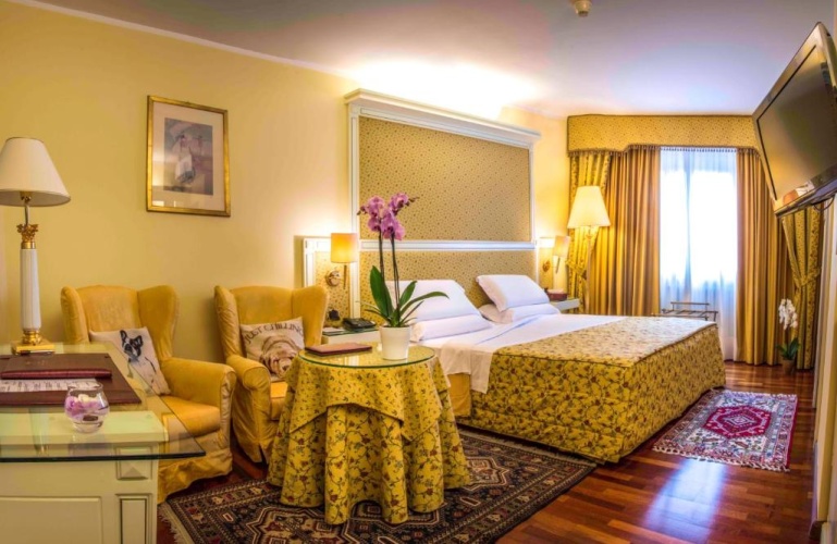 Deluxe Double room