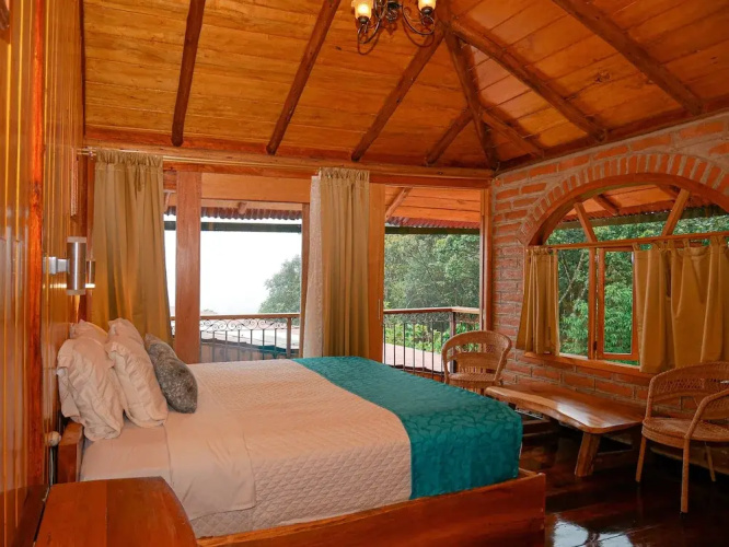 Casa de Vista Alta