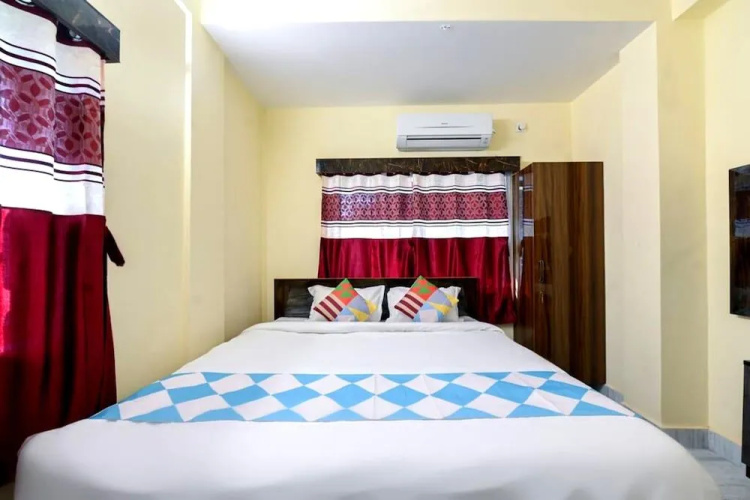 Goroomgo Comfortable Stay kolkata