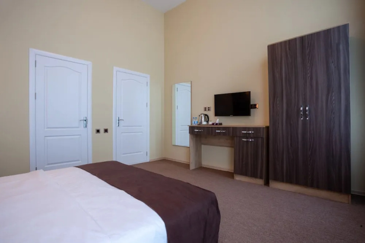 Delmar Hotel