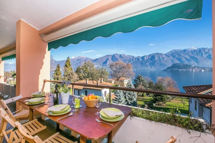 Family Apartment with balcony