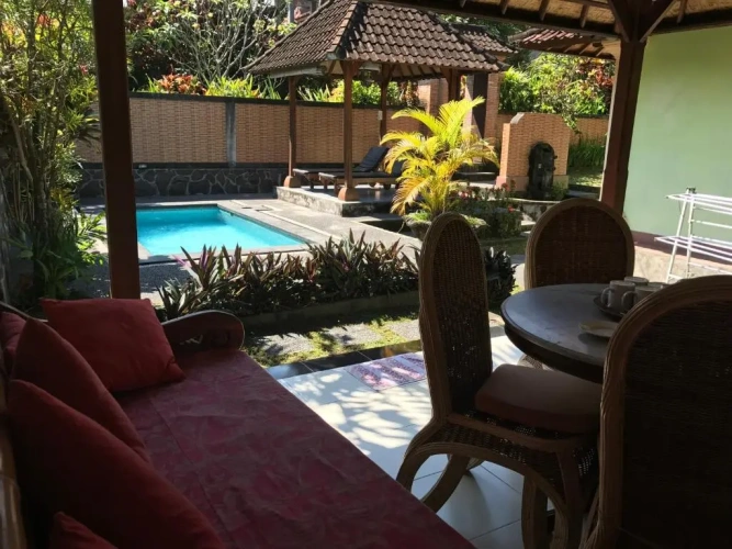 2 Bedrooms Villa