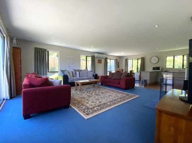 3 Bedrooms Cottage