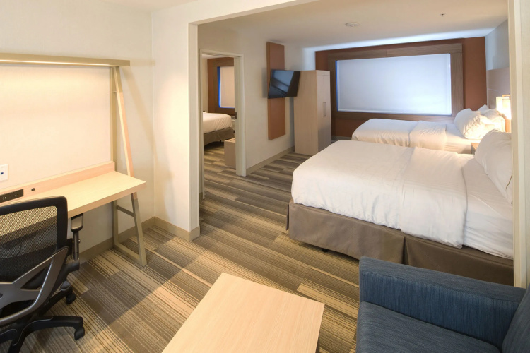 Holiday Inn Express & Suites Port Huron by IHG