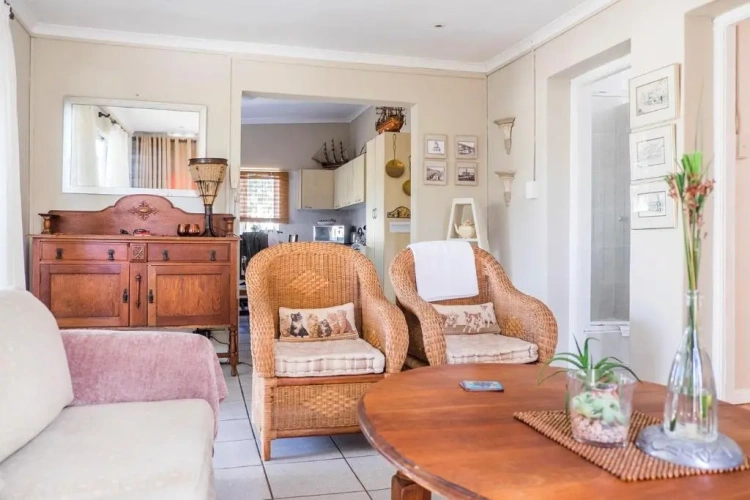 2 Bedrooms Chalet