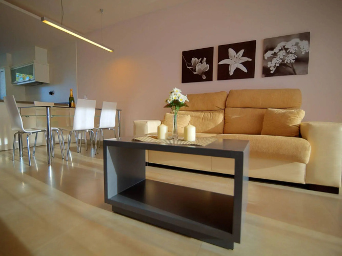 Apartmentos Bravosol