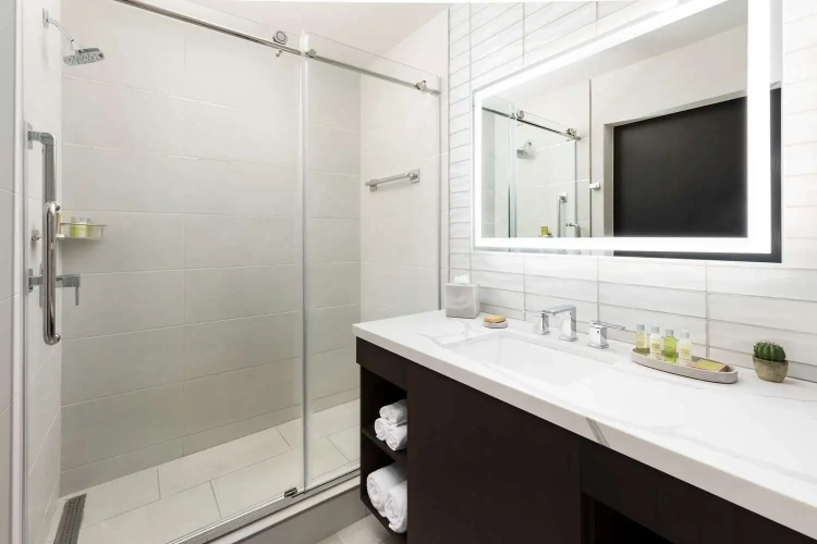 1 Bedroom Double Suite with balcony