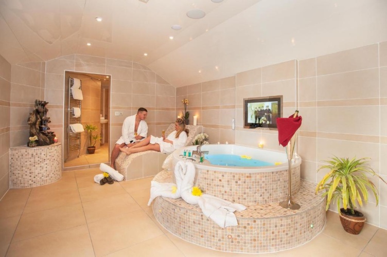 Luxury Suite
