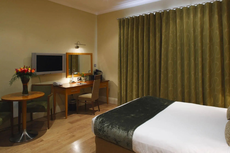 Premier Suites Dublin Leeson Street