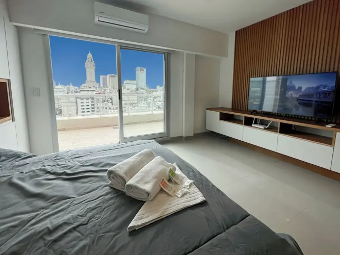 Studio Luxury Balcony Pool