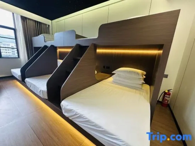Standard Quintuple room