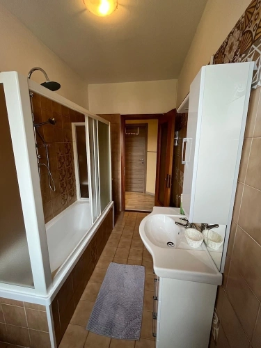 Standard Quadruple room with lake view