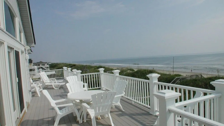 Flying Cloud II - 9 Br Home