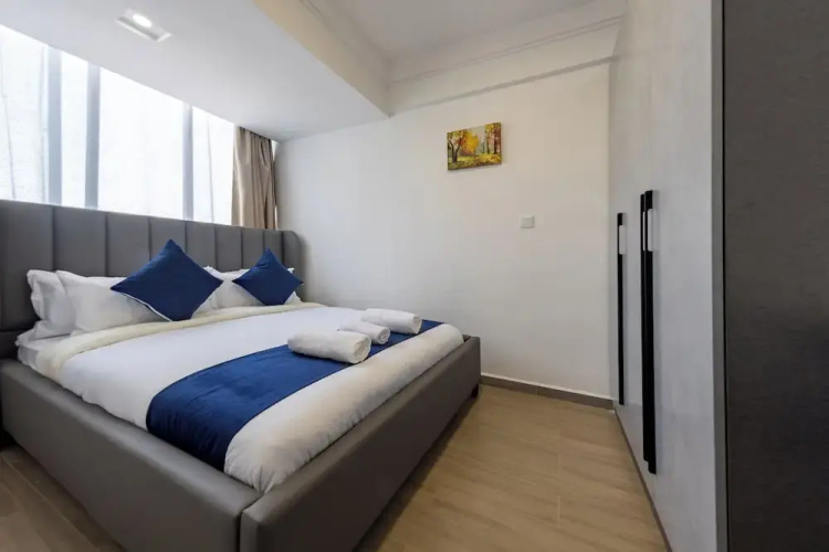 Erica Suites - Riverside 1BR Apartments
