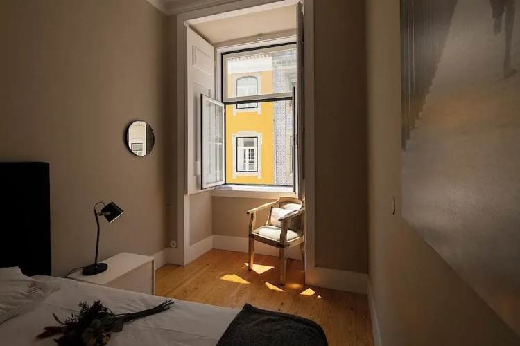 Baixa Apartment by Les Deux Mariettes